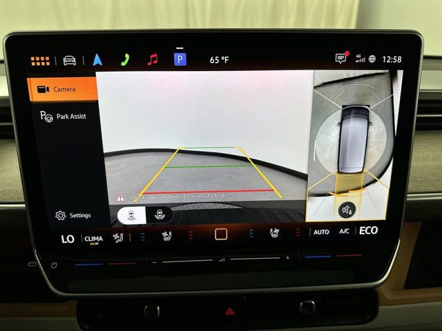 Used 2025 Volkswagen ID. Buzz 1st Edition AWD/4WD image 19