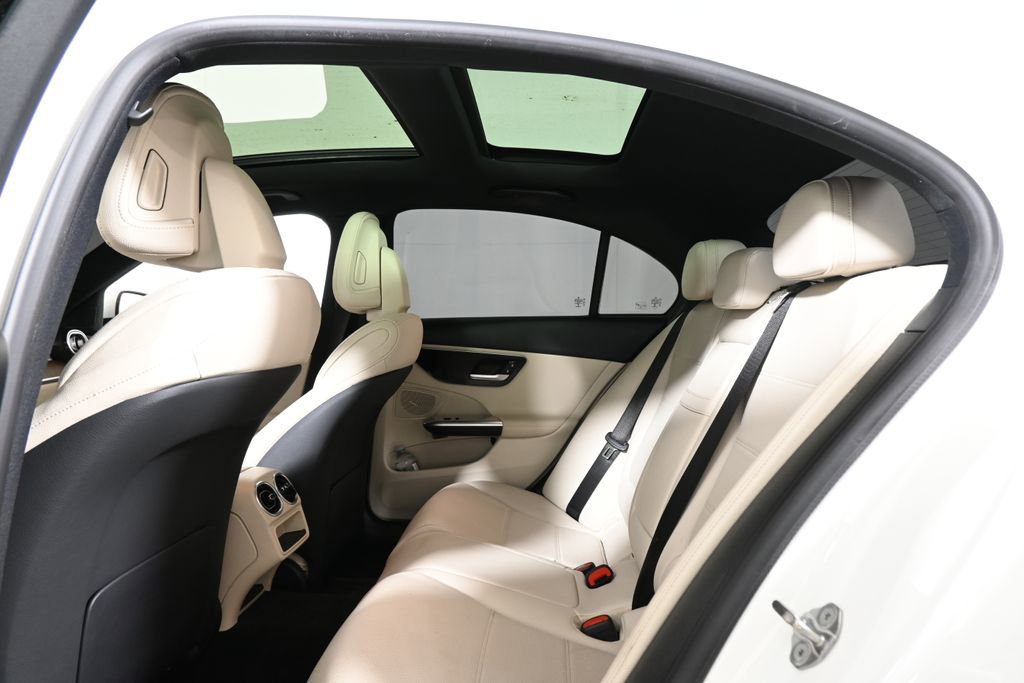Used 2022 Mercedes-Benz C 300 4MATIC Sedan image 7