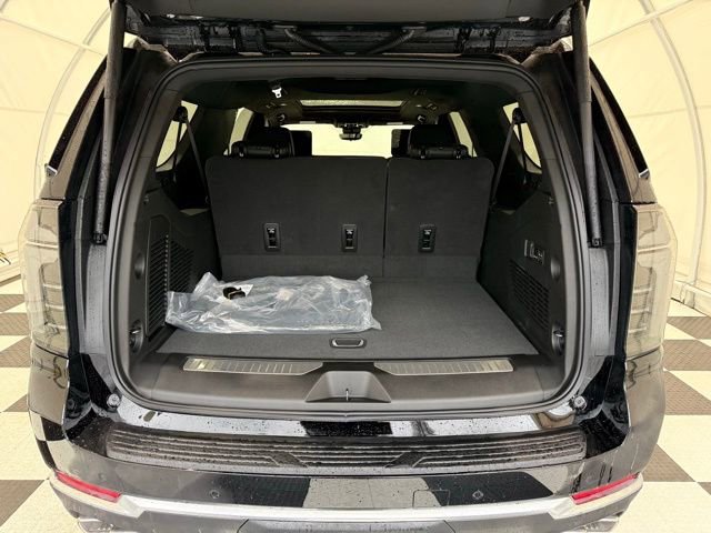 New 2026 Chevrolet Suburban High Country AWD/4WD image 5