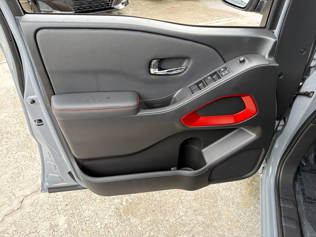 Used 2024 Nissan Frontier PRO-4X w/ Off-Road Protection Package image 16