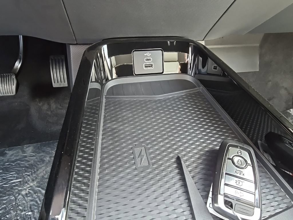 New 2026 Ford Mustang Mach-E Premium image 38