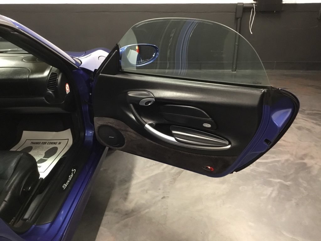 Used 2002 Porsche Boxster S RWD image 40
