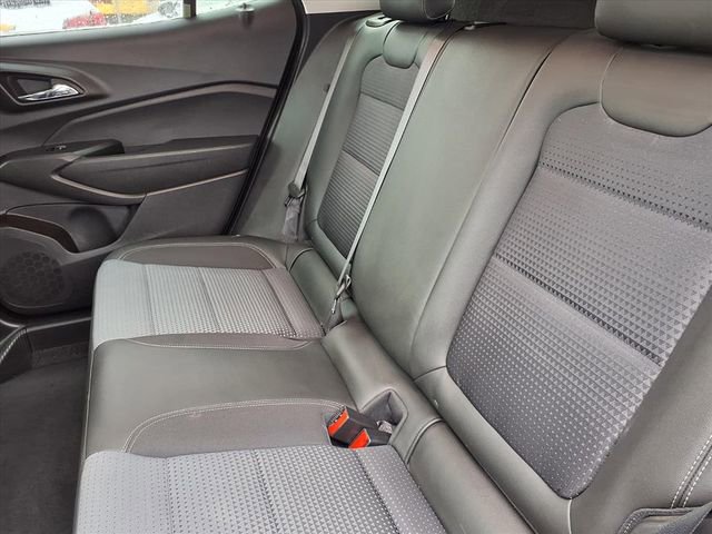 Used 2025 Chevrolet Trax LT image 6