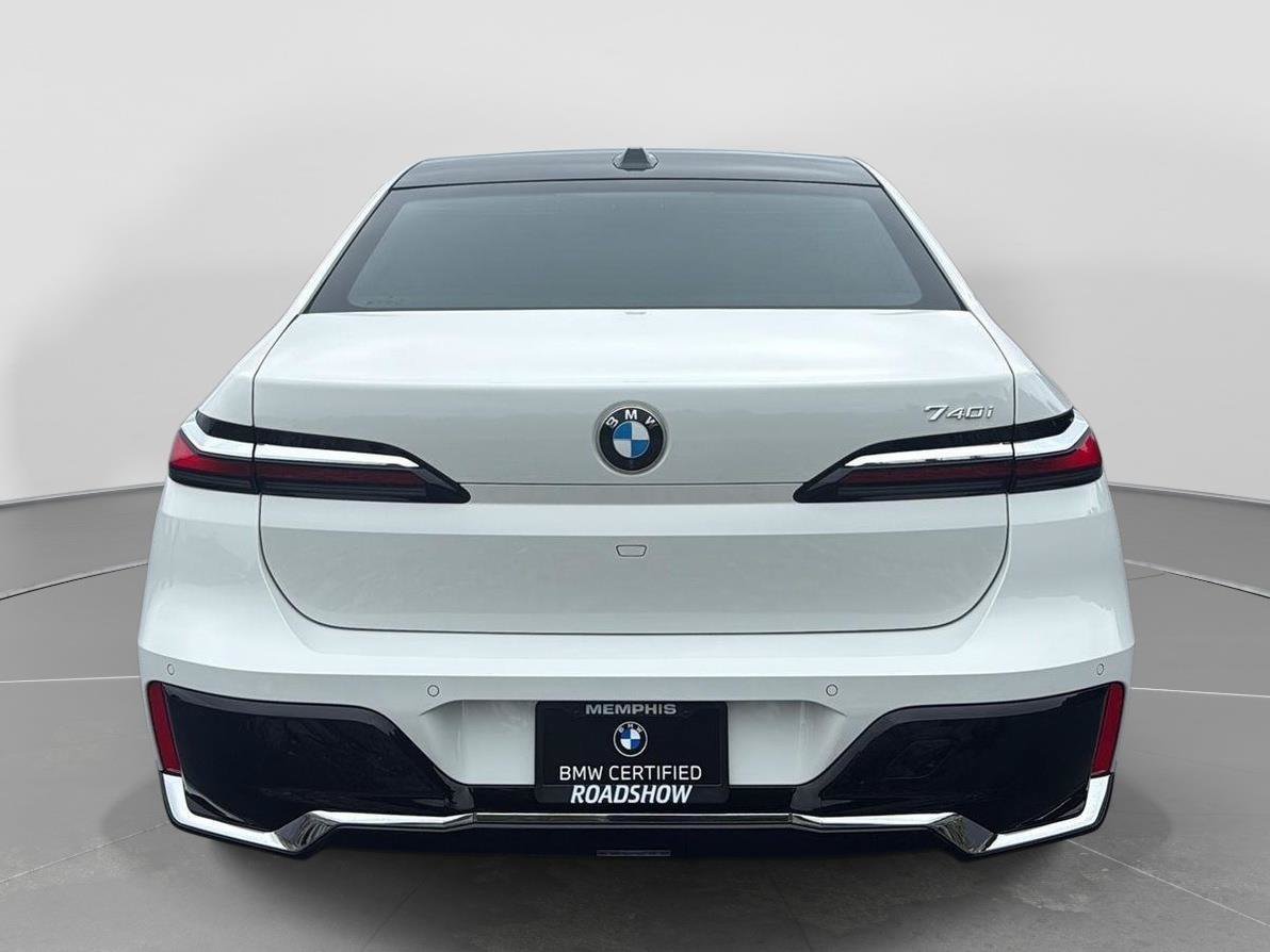 Certified 2023 BMW 740i w/ Parking Assistance Package RWD image 4