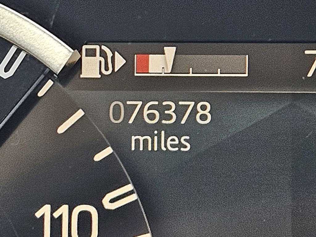 Used 2023 Land Rover Defender 110 S AWD/4WD image 31