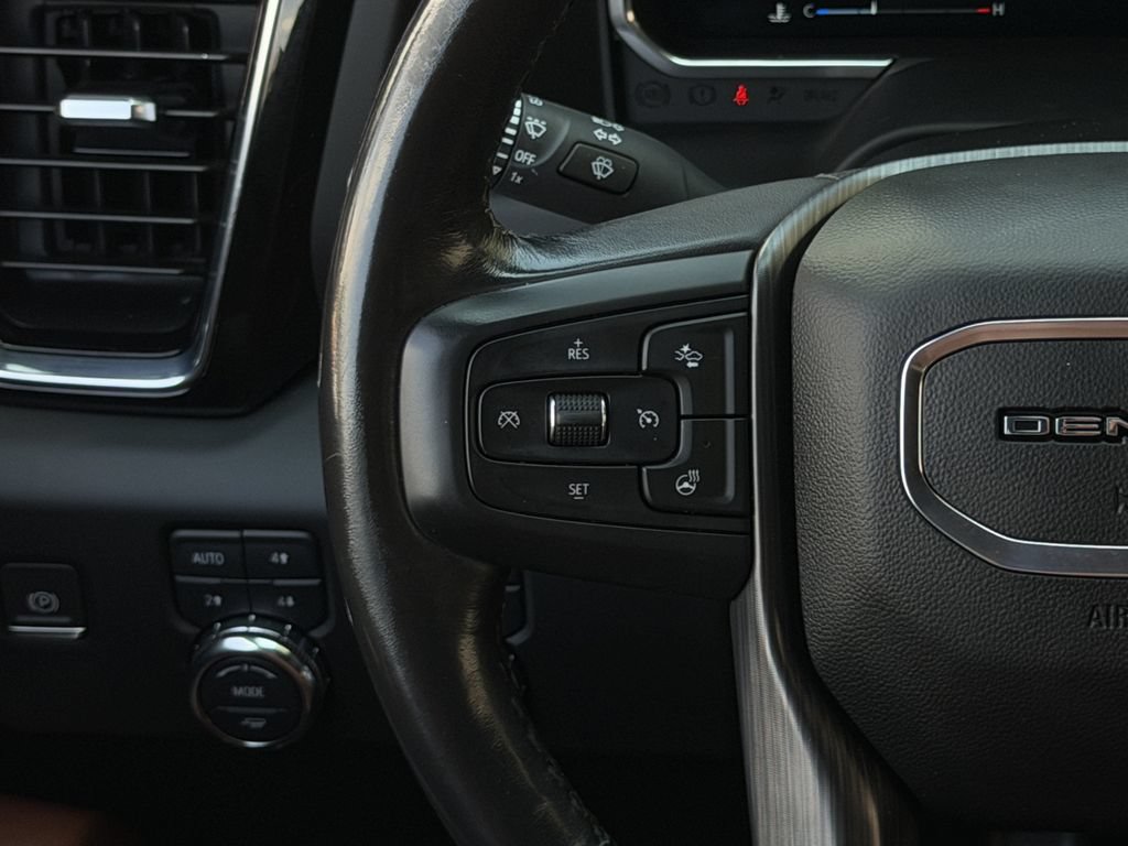 Used 2024 GMC Sierra 2500 Denali Ultimate AWD/4WD image 16