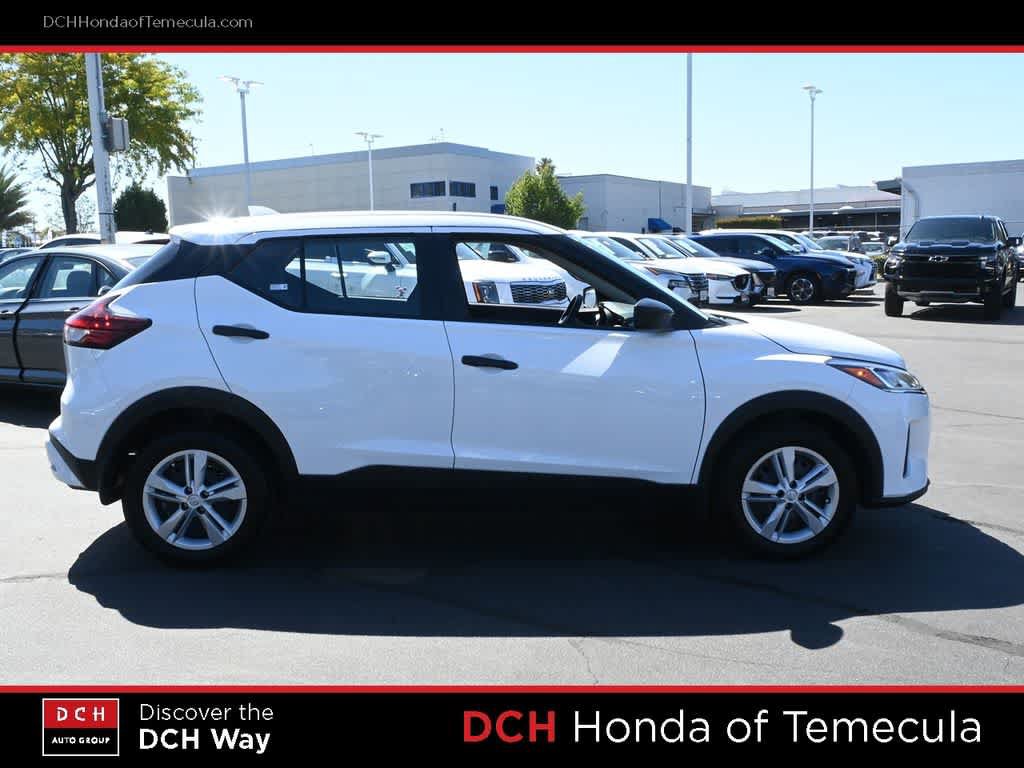 Used 2024 Nissan Kicks S FWD image 5