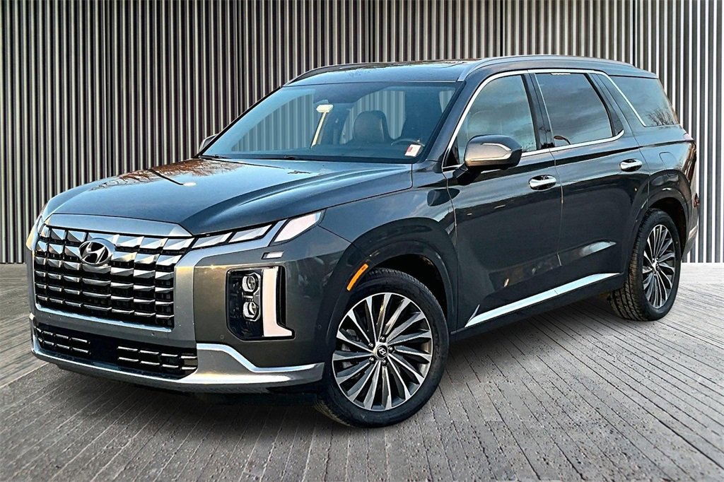 Used 2023 Hyundai Palisade Calligraphy w/ Cargo Package image 11