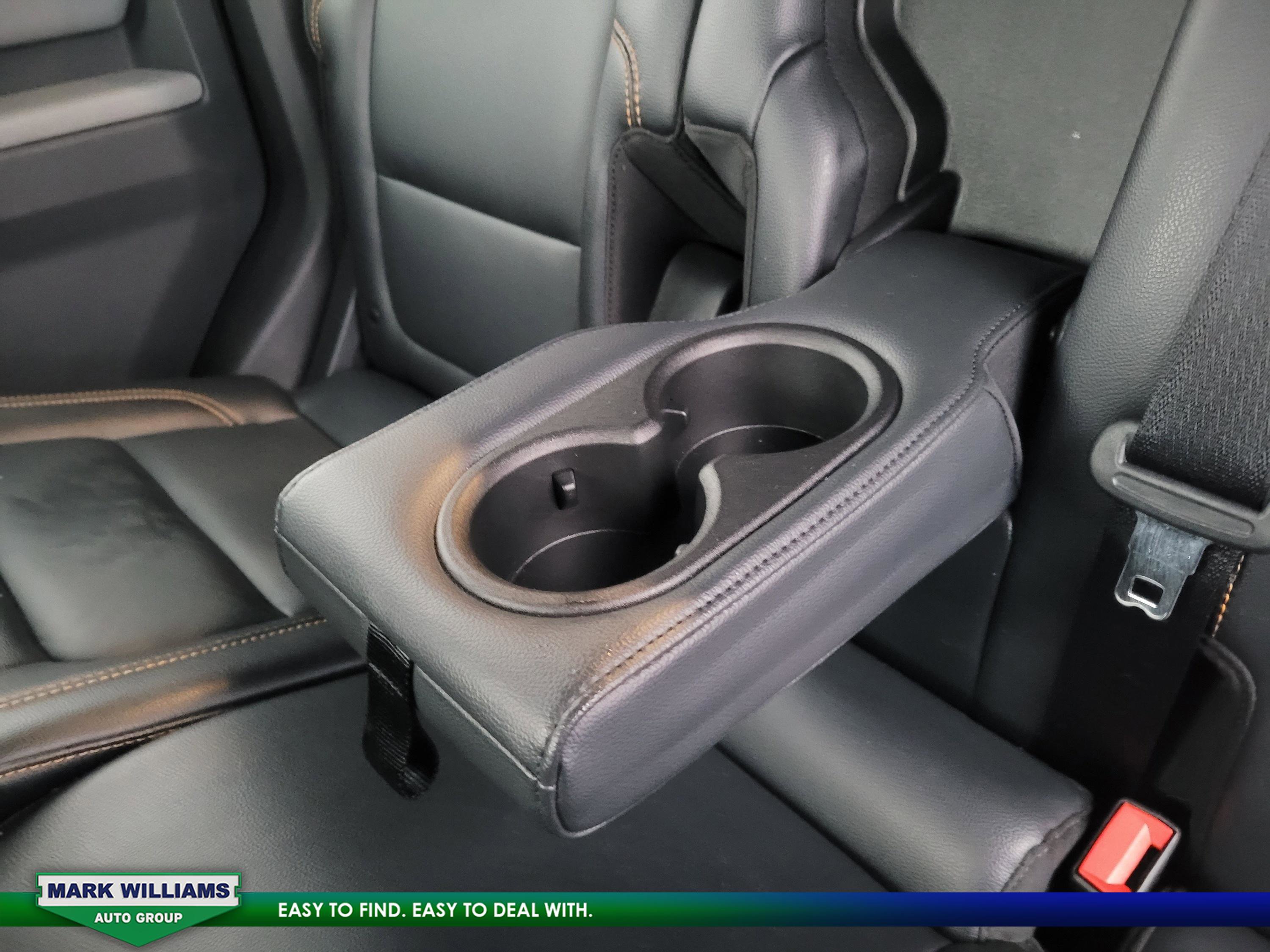 Used 2023 Ford Bronco Badlands image 18