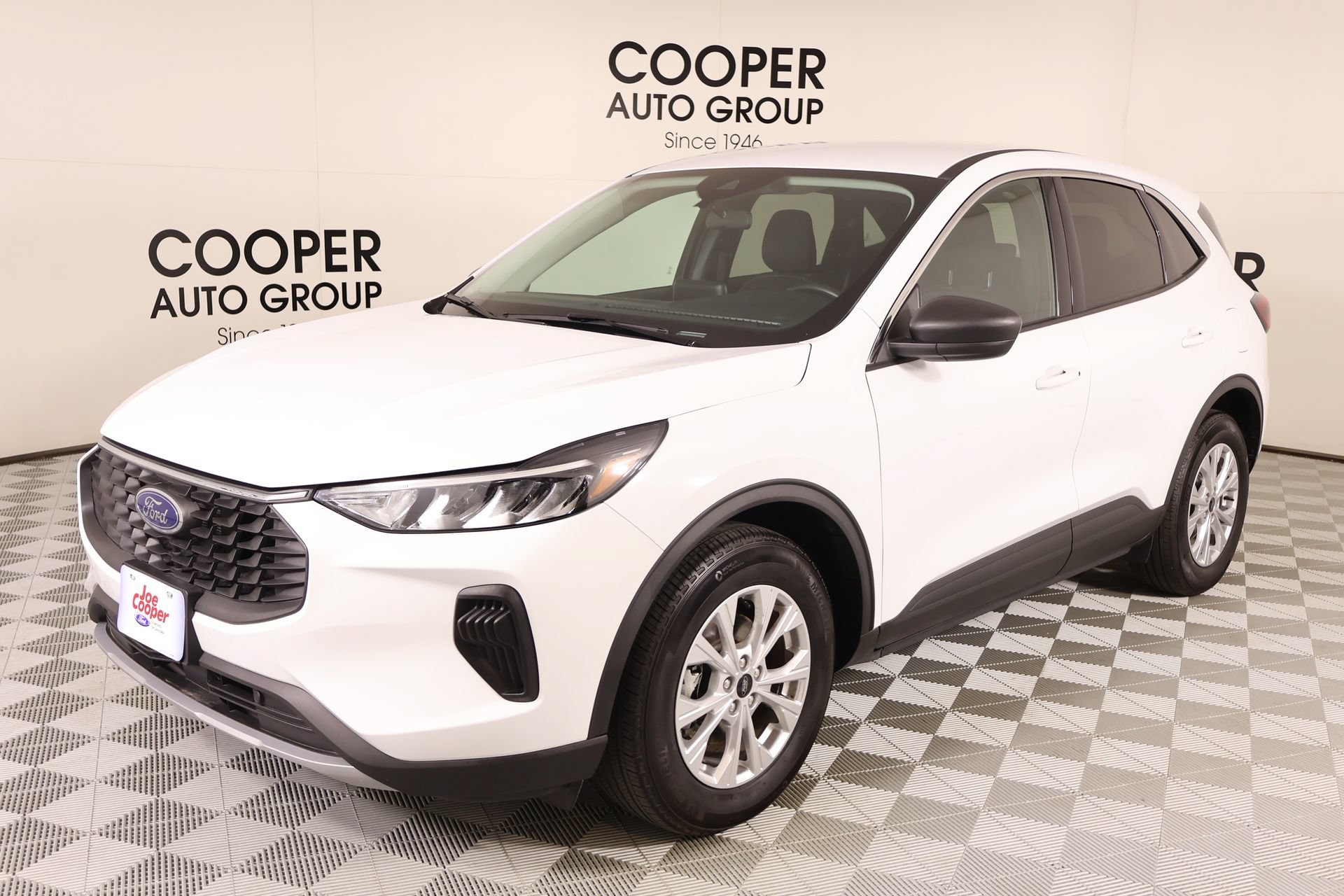 Used 2024 Ford Escape Active w/ Cold Weather Package FWD image 10