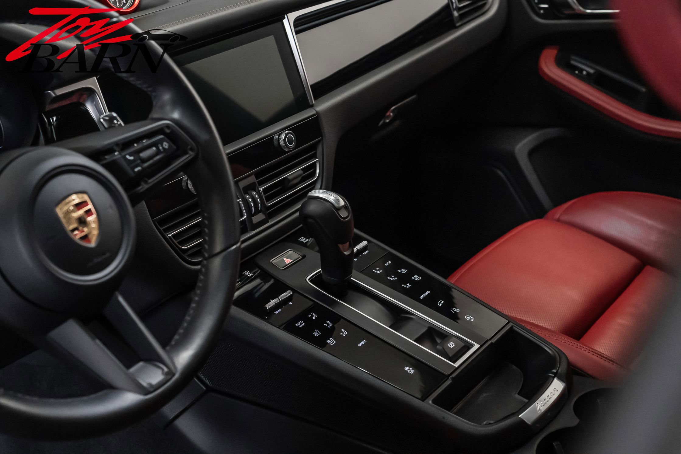 Used 2023 Porsche Macan image 24