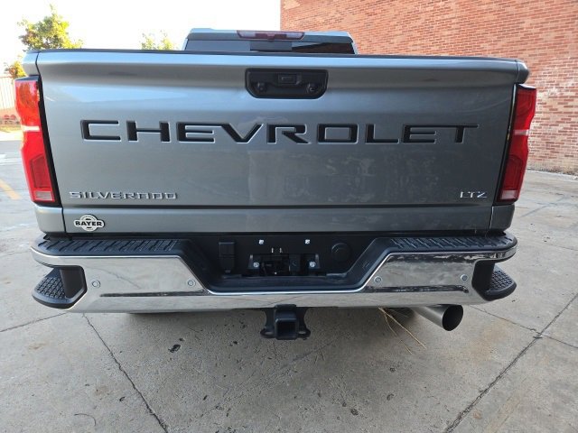 Certified 2025 Chevrolet Silverado 2500 LTZ w/ LTZ Convenience Package image 6