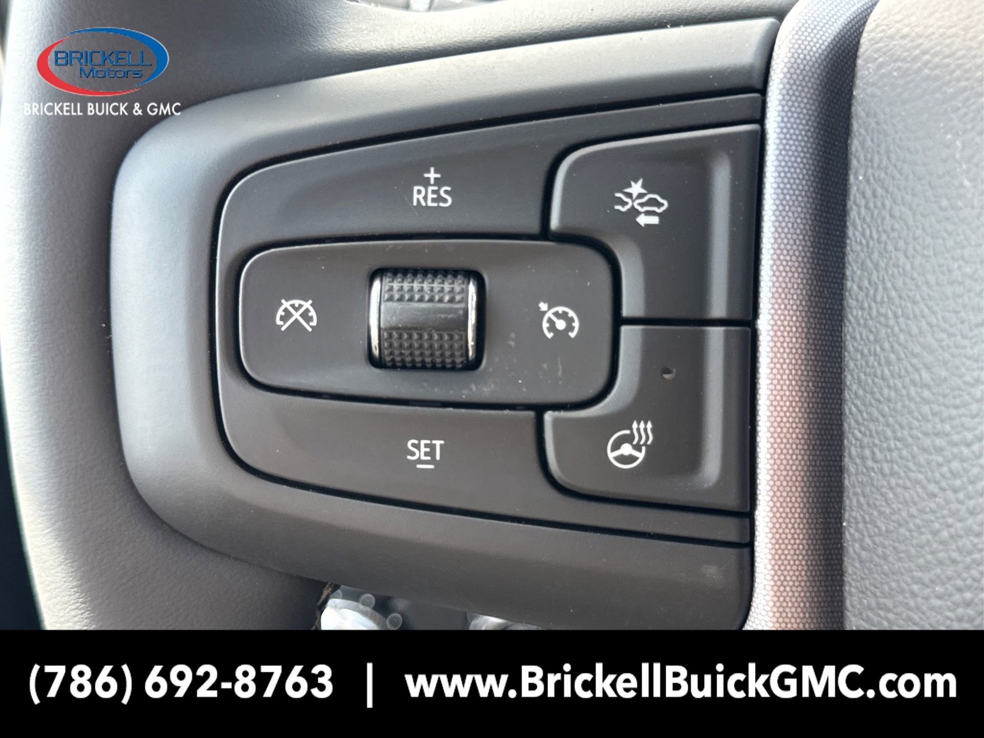 New 2025 GMC Sierra 3500 SLT w/ SLT Convenience Package image 30