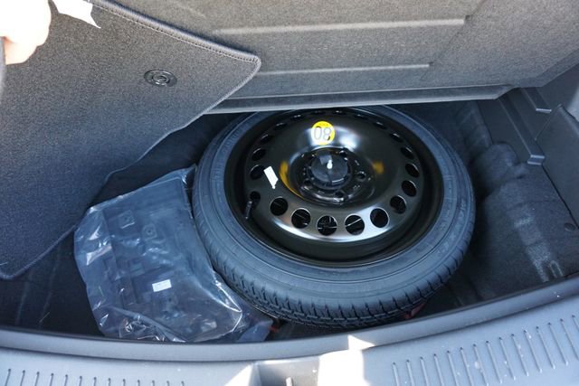 Used 2023 Buick Encore GX Select w/ Safety Package II image 19