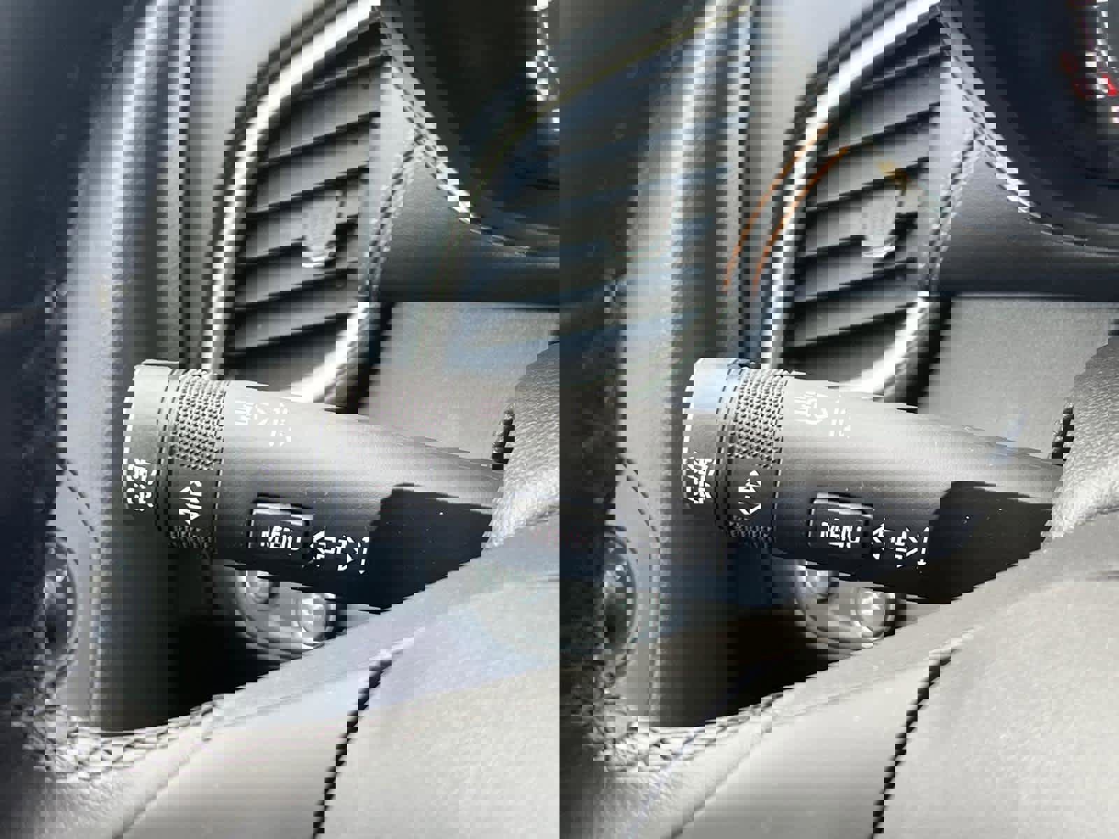 Certified 2022 Chevrolet Trax LT w/ LT Convenience Package image 19