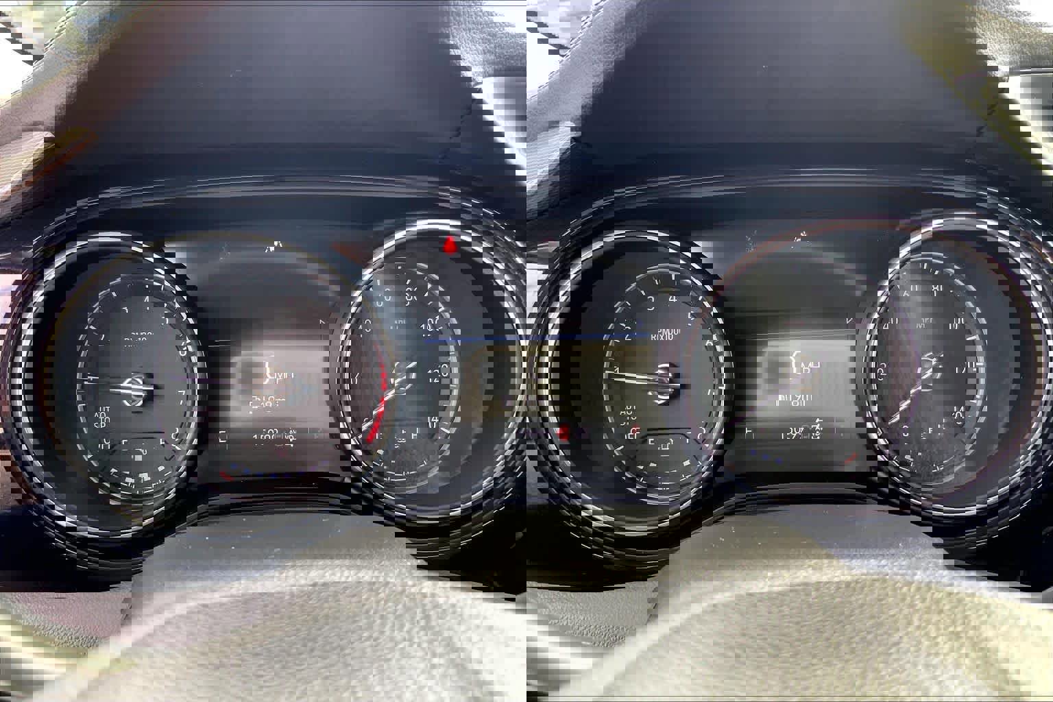 Used 2023 Buick Encore GX Select w/ Sport Touring Package image 24