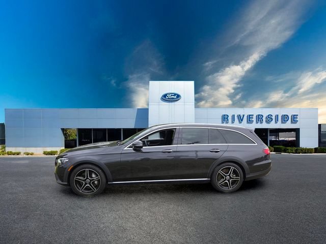 Used 2021 Mercedes-Benz E 450 4MATIC All-Terrain Wagon image 4