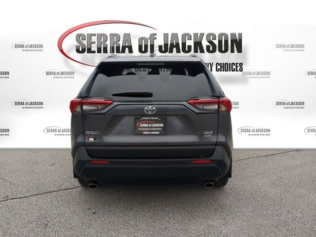 Used 2024 Toyota RAV4 XLE image 8