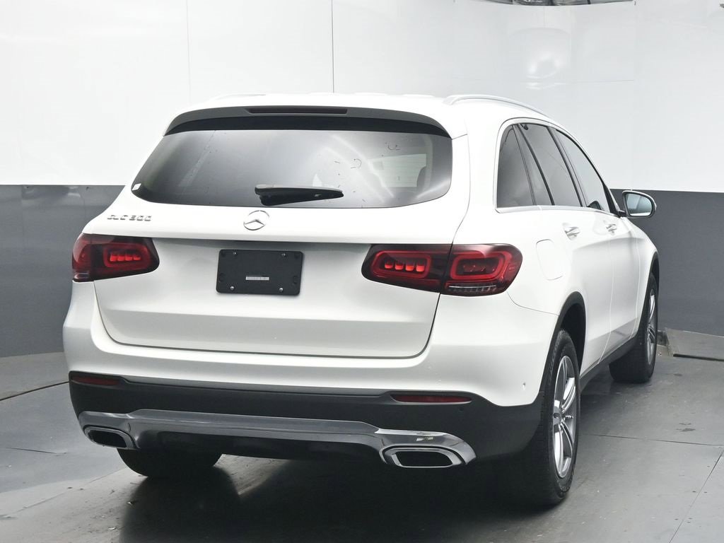 Used 2022 Mercedes-Benz GLC 300 w/ Premium Package Lite image 8
