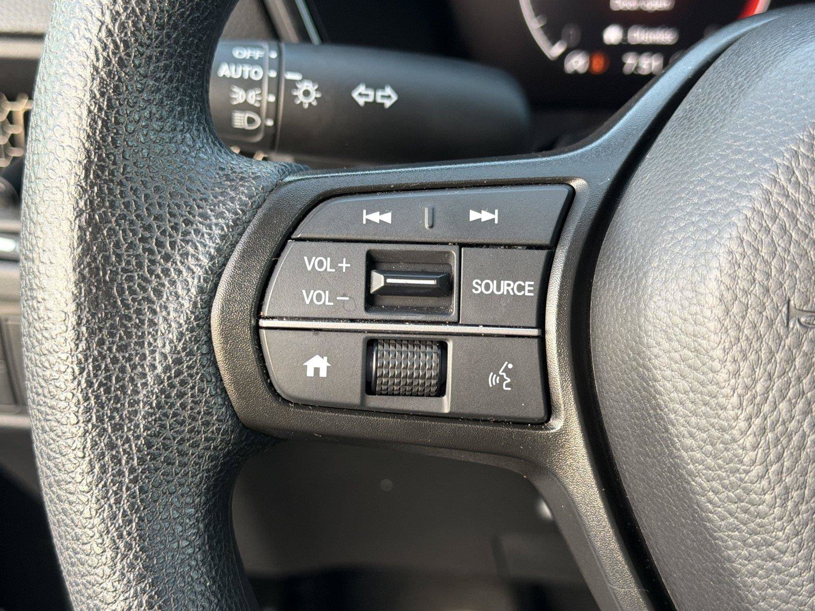 Used 2025 Honda CR-V EX image 24