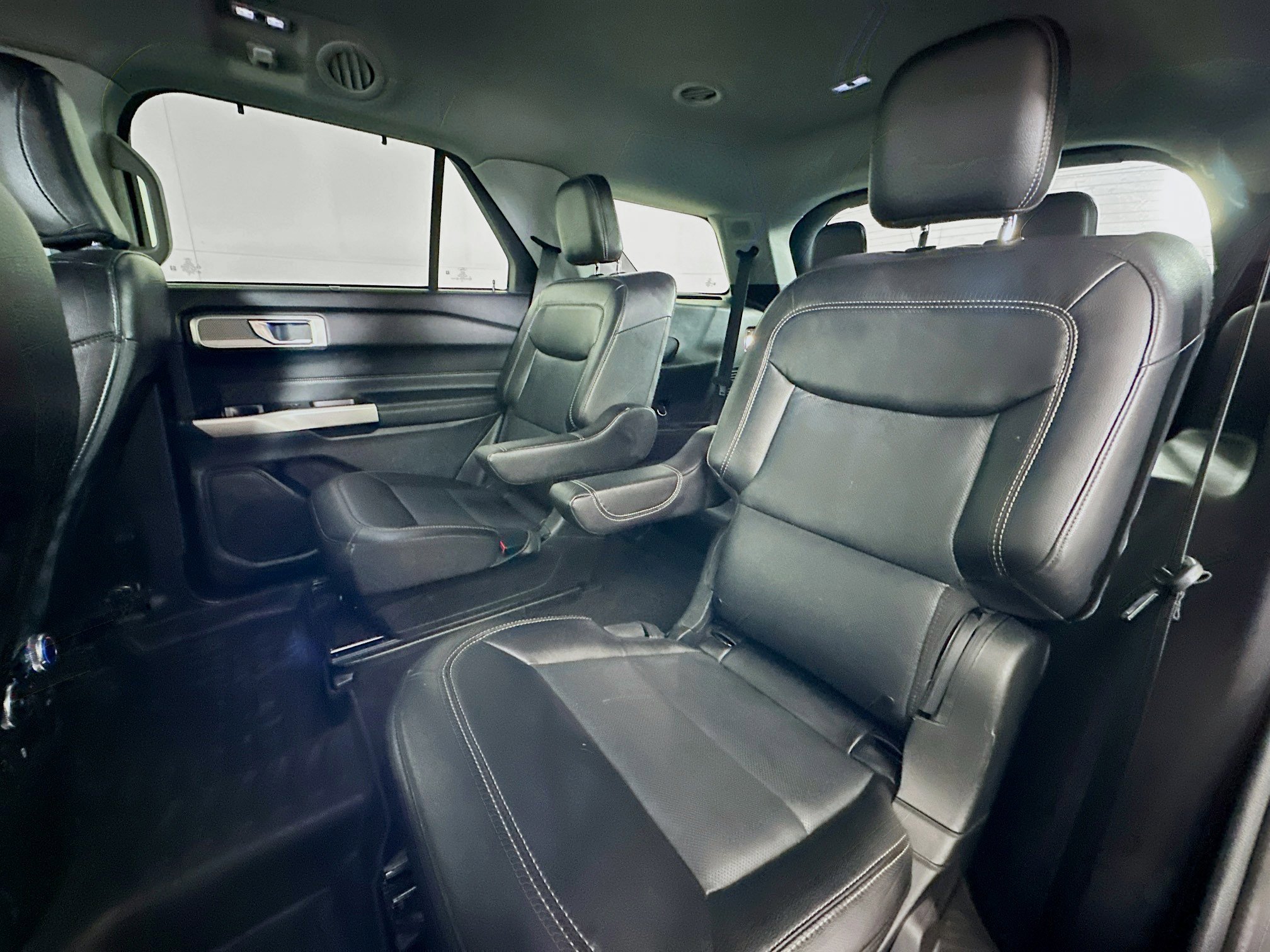 Used 2022 Ford Explorer Limited image 28