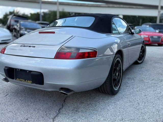 Used 2001 Porsche 911 Carrera 4 image 27