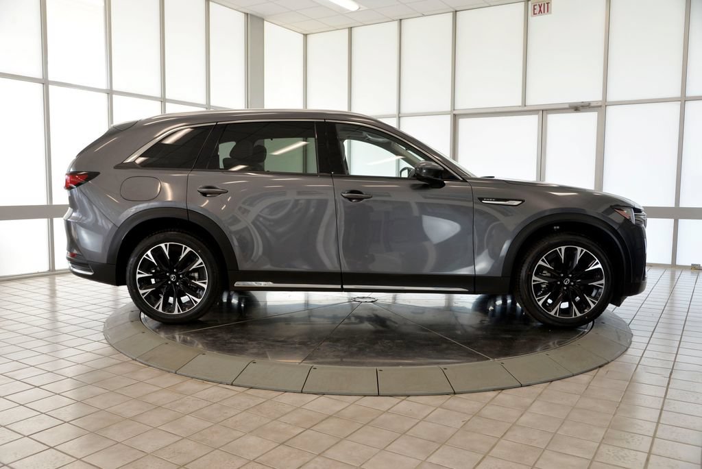 Certified 2024 MAZDA CX-90 Plug-In Hybrid w/ Premium Plus AWD/4WD image 9
