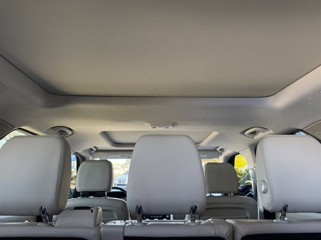 Used 2018 Land Rover Discovery HSE image 21