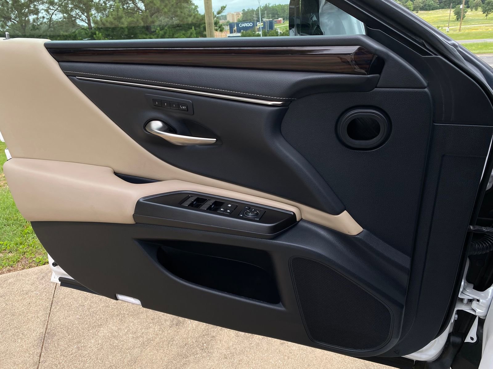Used 2019 Lexus ES 350 w/ Premium Package FWD image 26