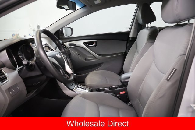 Used 2012 Hyundai Elantra GLS FWD image 11