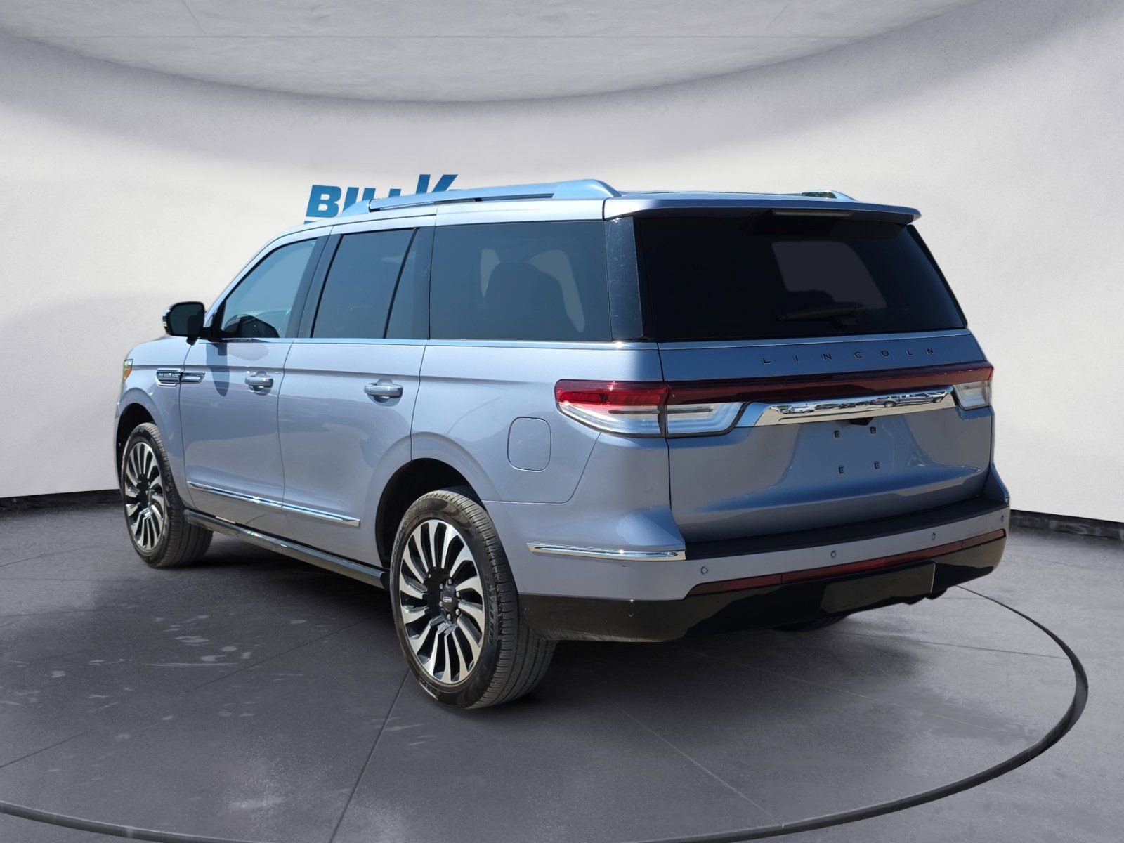 Certified 2024 Lincoln Navigator Black Label image 3