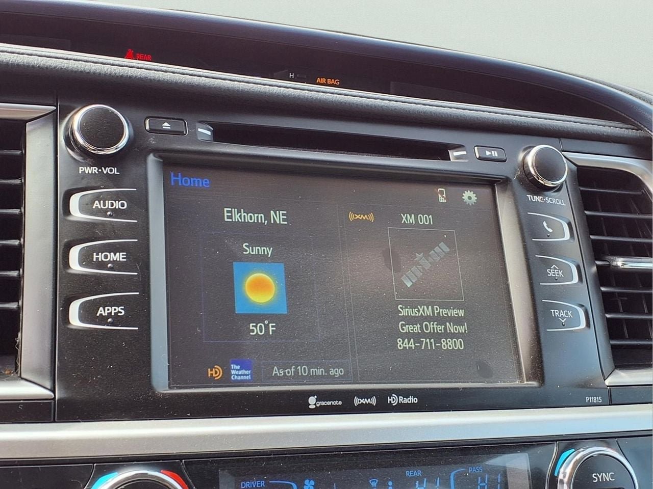 Used 2019 Toyota Highlander Plus AWD/4WD image 18