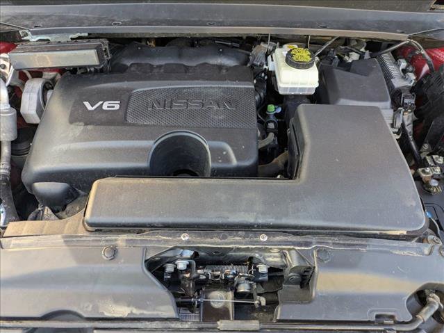 Used 2017 Nissan Pathfinder SV image 24