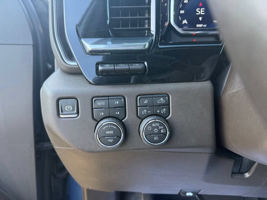 Used 2025 Chevrolet Silverado 2500 LTZ w/ LTZ Convenience Package AWD/4WD image 41