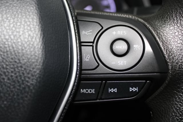 Used 2020 Toyota Camry LE w/ Fleet Convenience Package FWD image 20