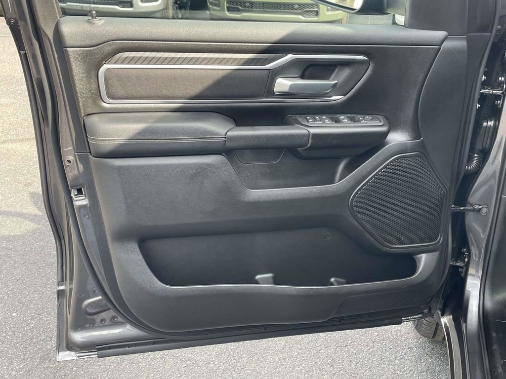 New 2026 RAM 1500 4x4 Crew Cab image 22