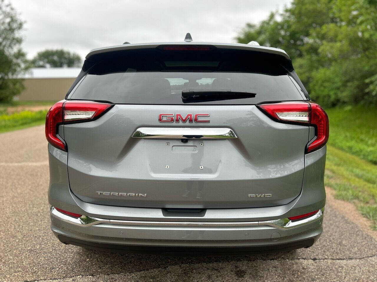 Used 2024 GMC Terrain Denali w/ Denali Premium Package image 6