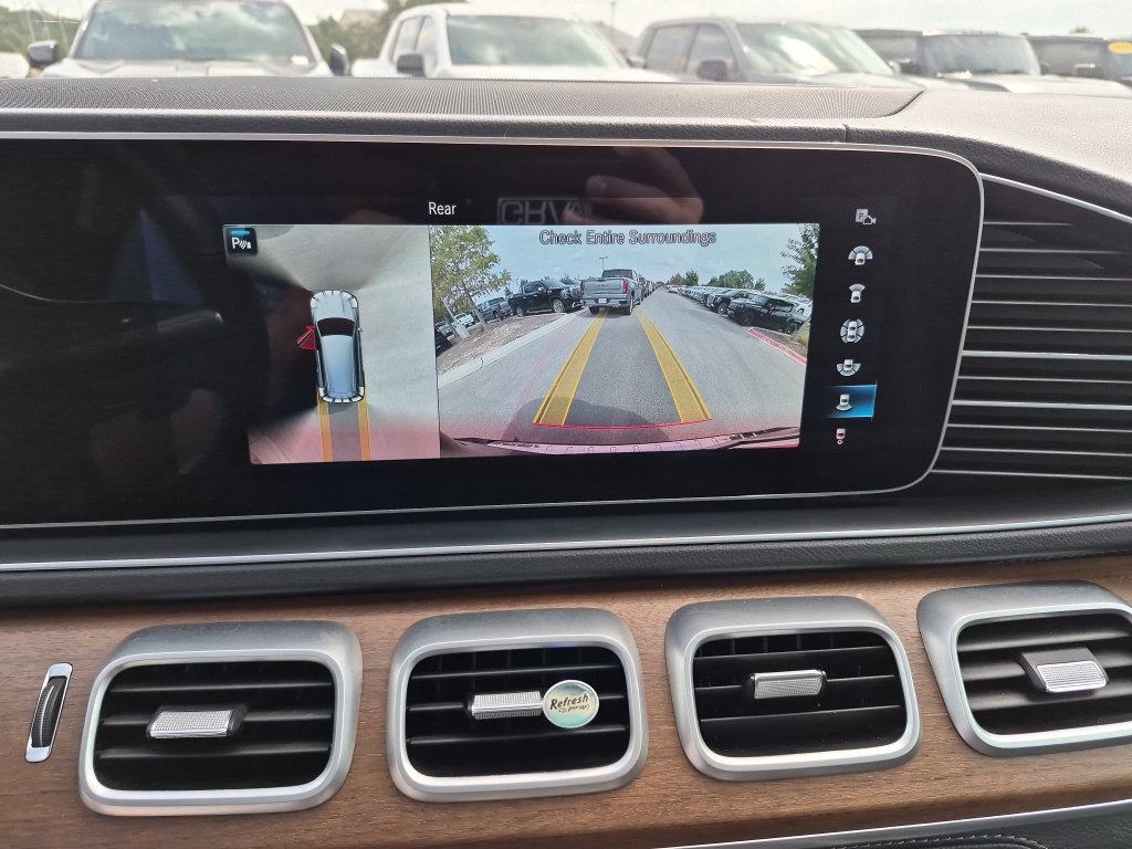 Used 2021 Mercedes-Benz GLS 580 4MATIC image 28