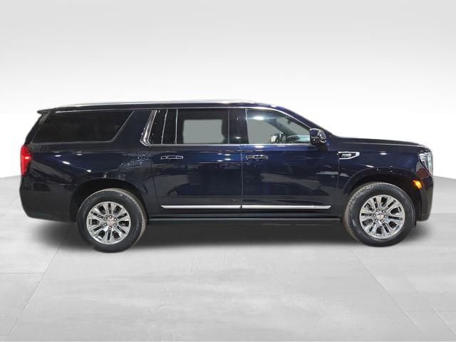 Used 2024 GMC Yukon XL Denali w/ Advanced Technology Package image 14