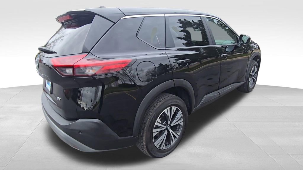 Used 2023 Nissan Rogue SV image 7