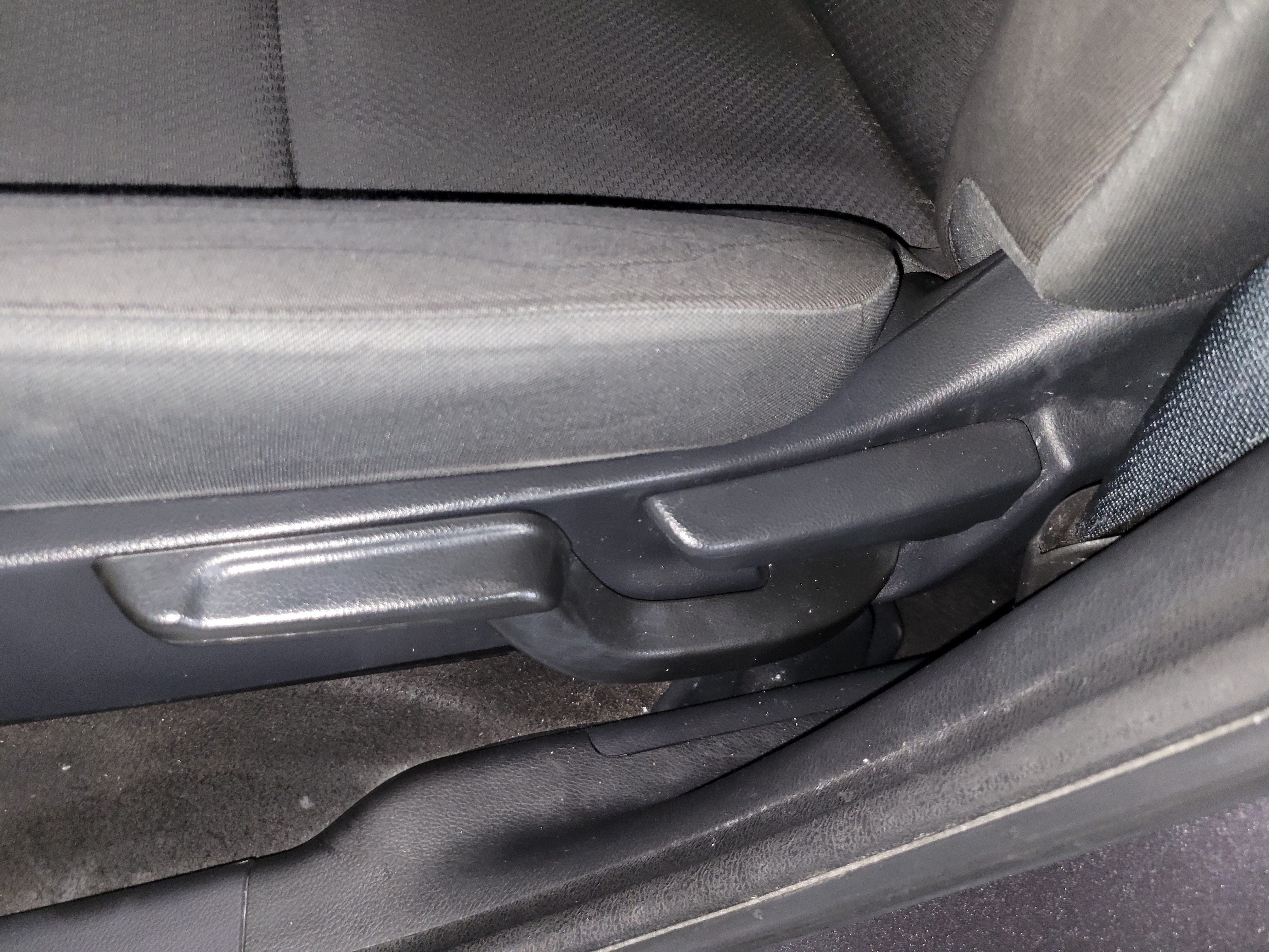 Used 2020 Honda HR-V LX image 21