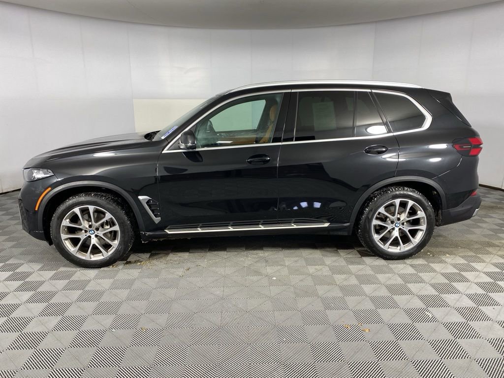 Certified 2024 BMW X5 xDrive40i w/ Parking Assistance Package image 9