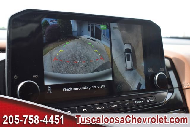 Used 2024 Nissan Pathfinder Platinum FWD image 41