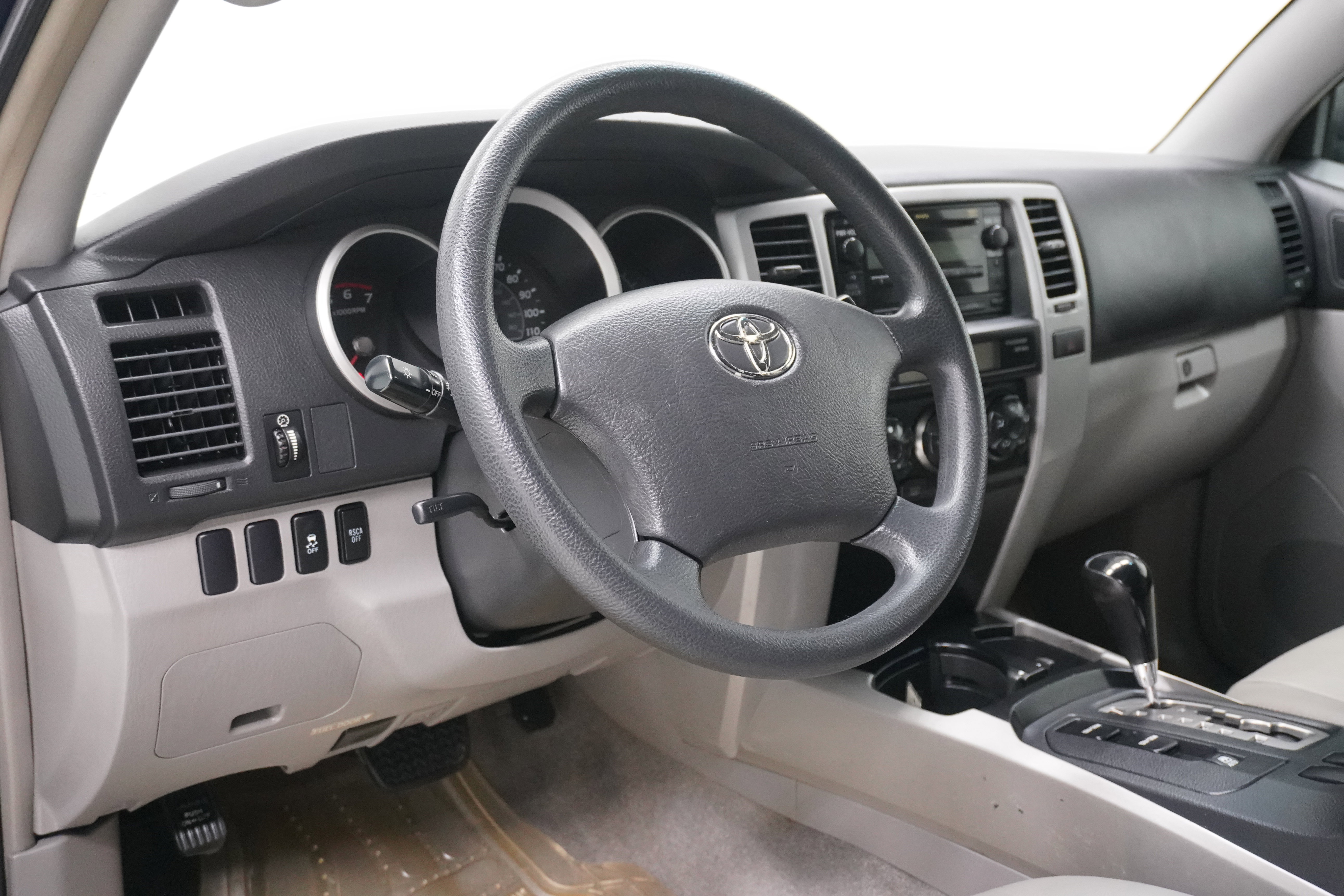 Used 2009 Toyota 4Runner SR5 image 7