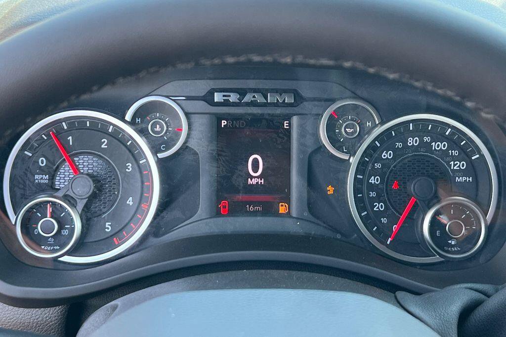 New 2026 RAM 2500 Big Horn AWD/4WD image 24
