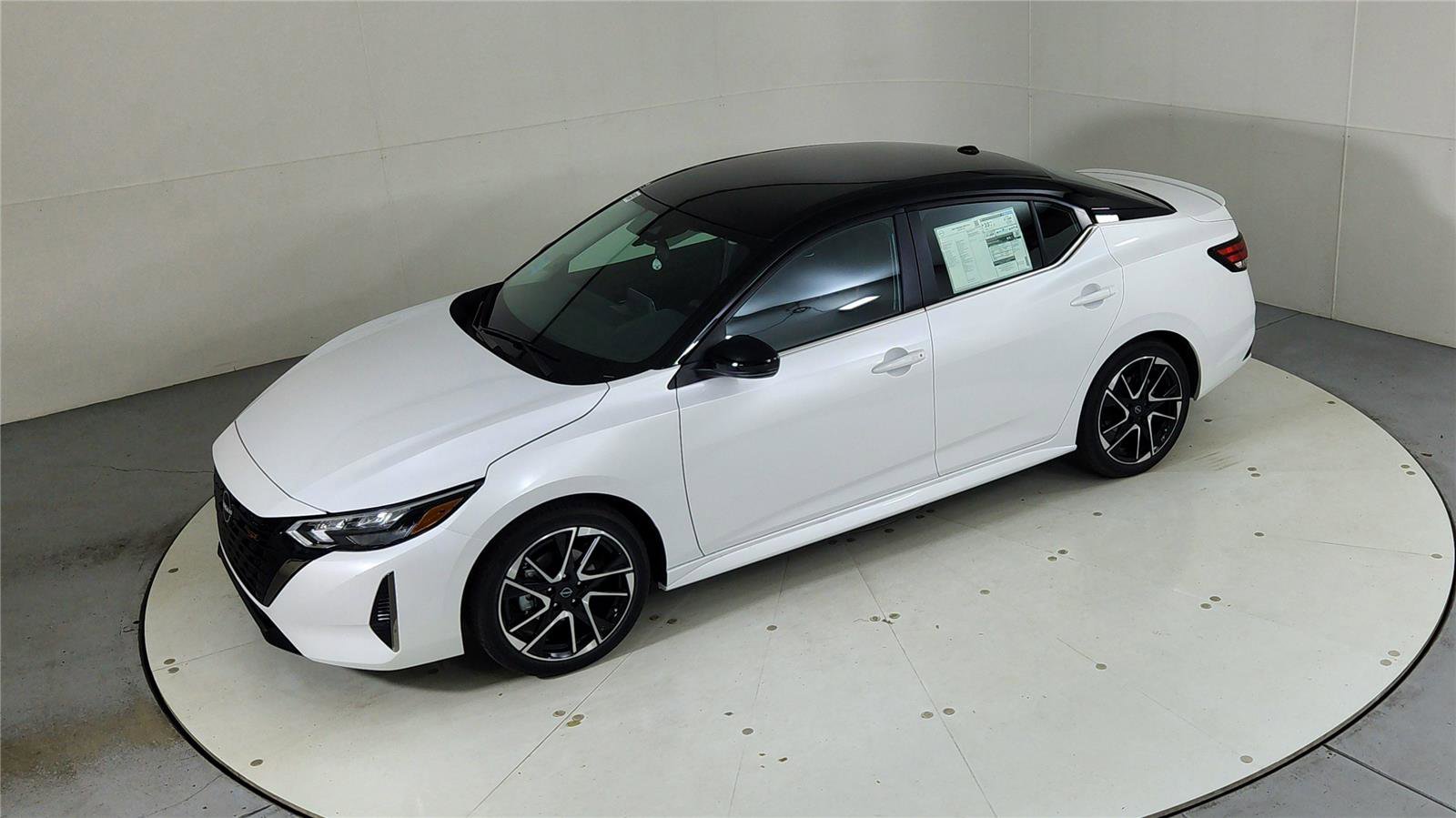 New 2025 Nissan Sentra SR image 37