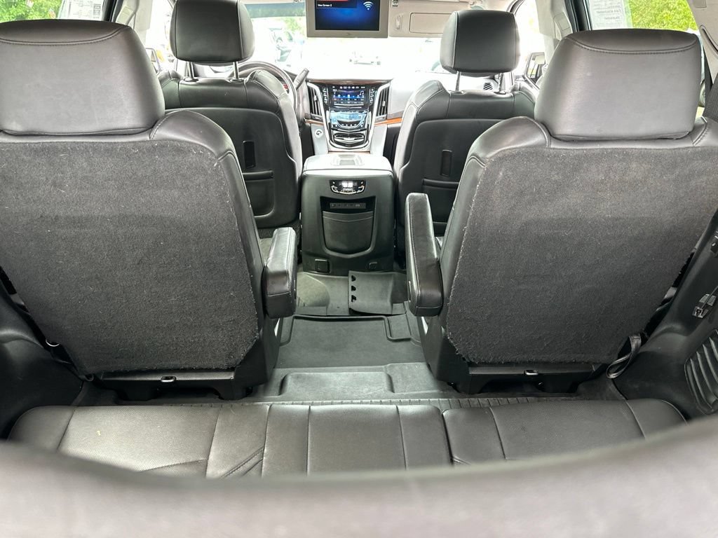 Used 2020 Cadillac Escalade Luxury AWD/4WD image 38