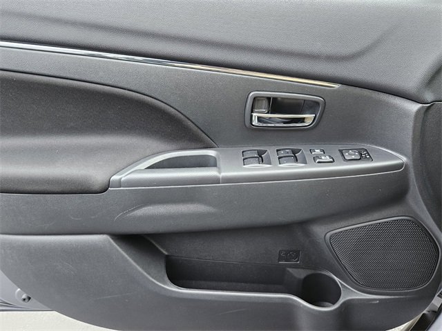 Used 2025 Mitsubishi Outlander Sport ES image 26