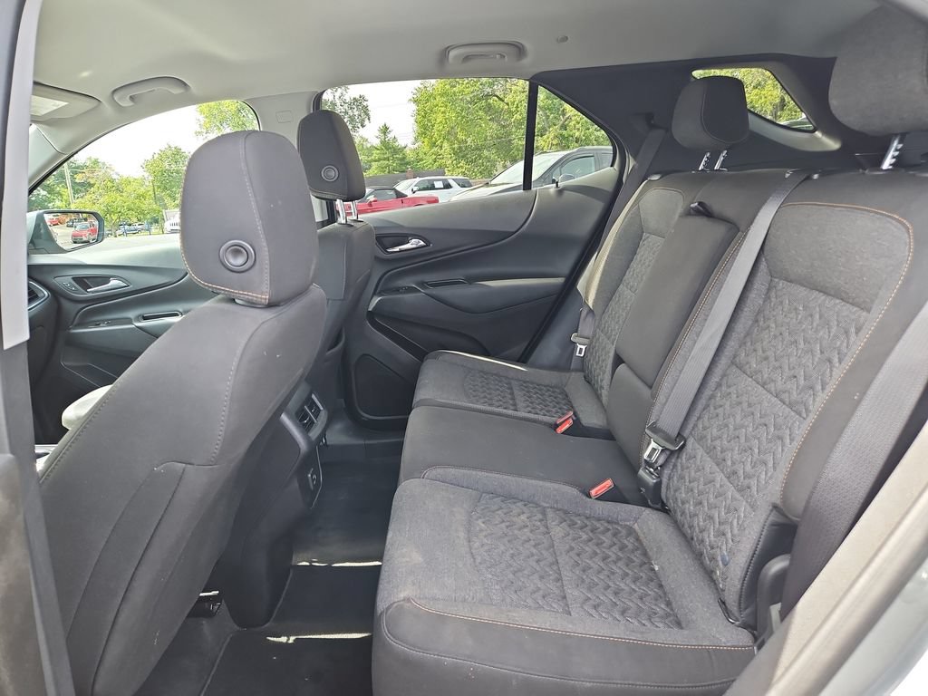 Used 2024 Chevrolet Equinox LT FWD image 17