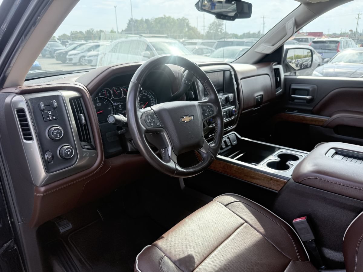 Used 2017 Chevrolet Silverado 1500 High Country AWD/4WD image 9